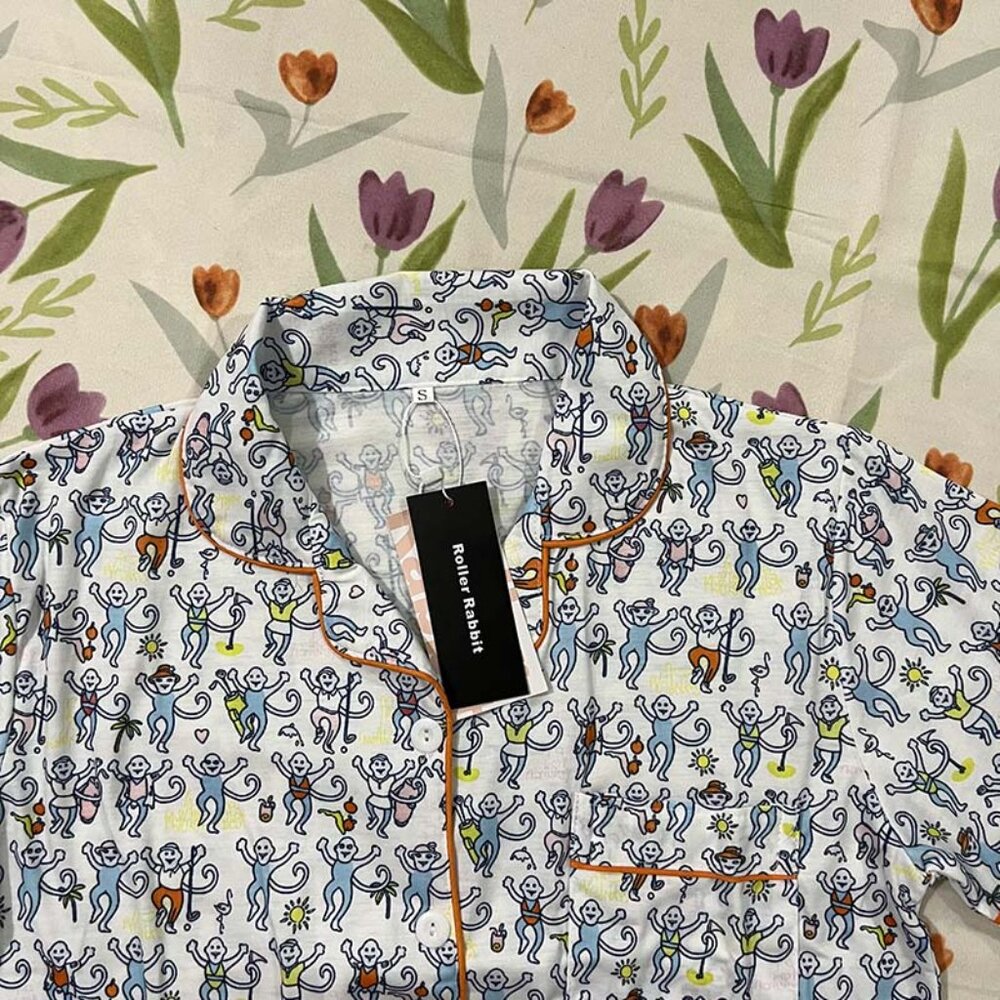 Roller Rabbit Pajamas Set - Picture 2 of 5